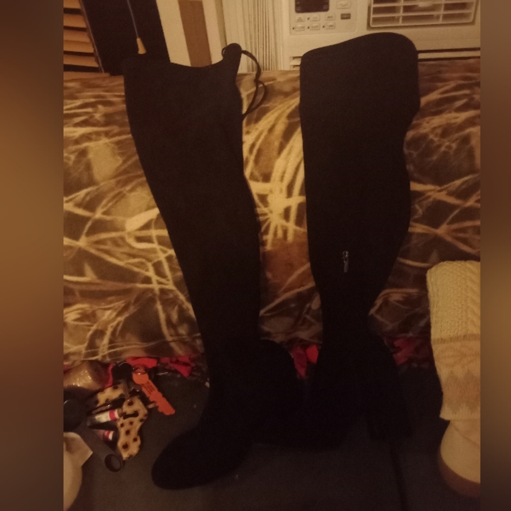 Women's knee high boots